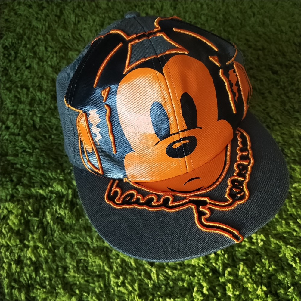 Micky mouse Hat 💕 - Picture 2 of 6